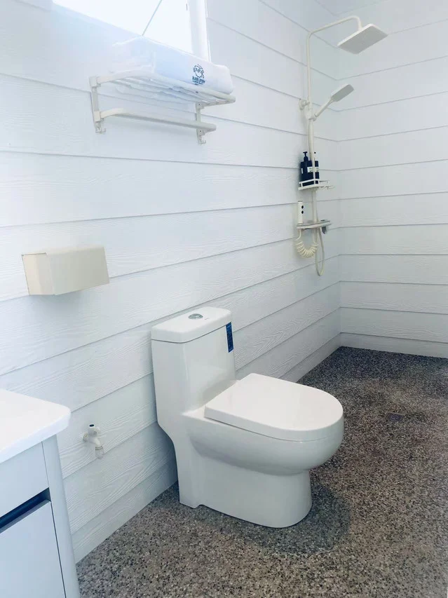 Premium textured bathroom, Seaview Room, Bubblefish Water Villa
